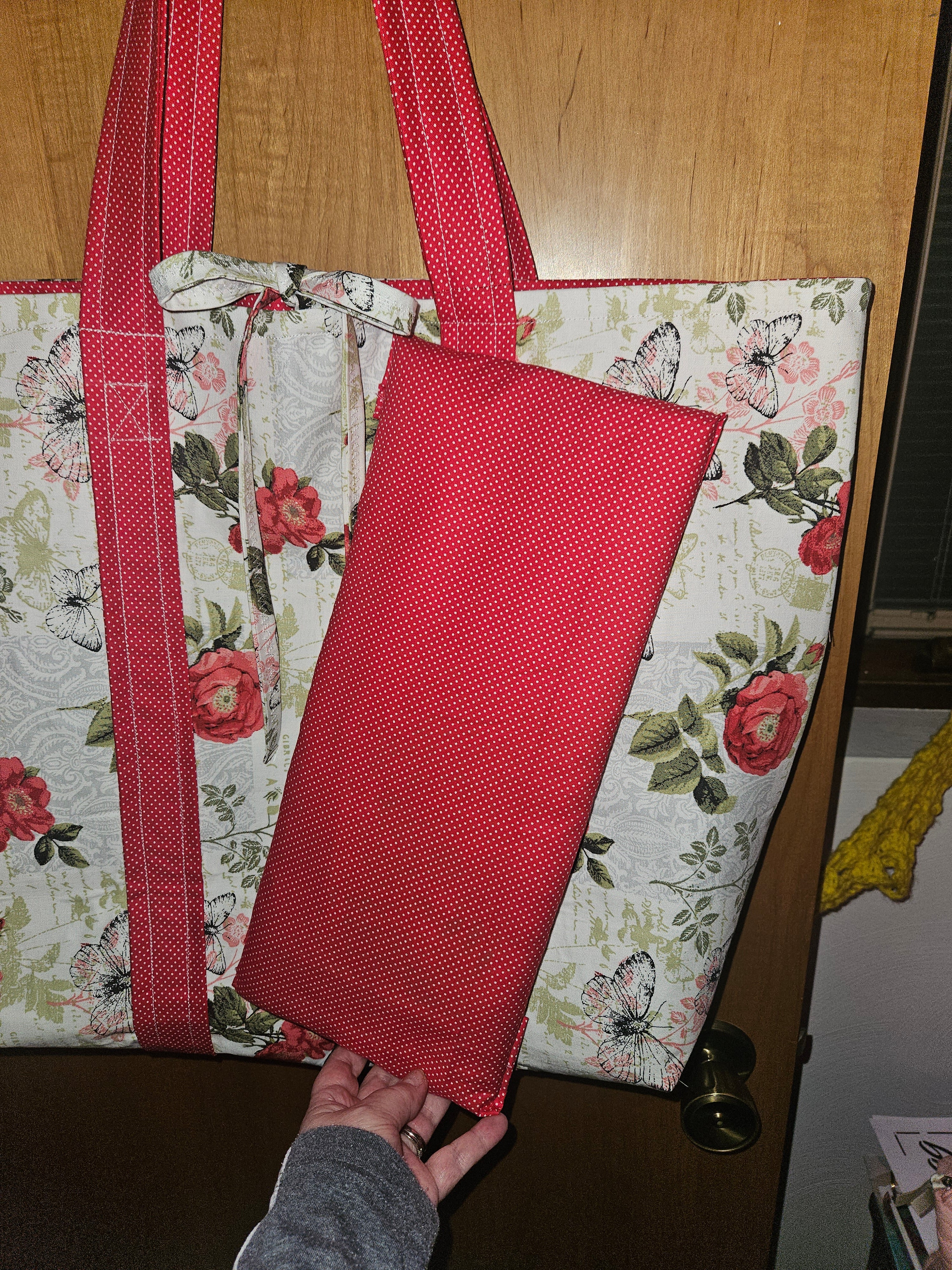 TOTE BAG, Red flowers w/butterflies with Red & White Polka Dot Lining and Straps