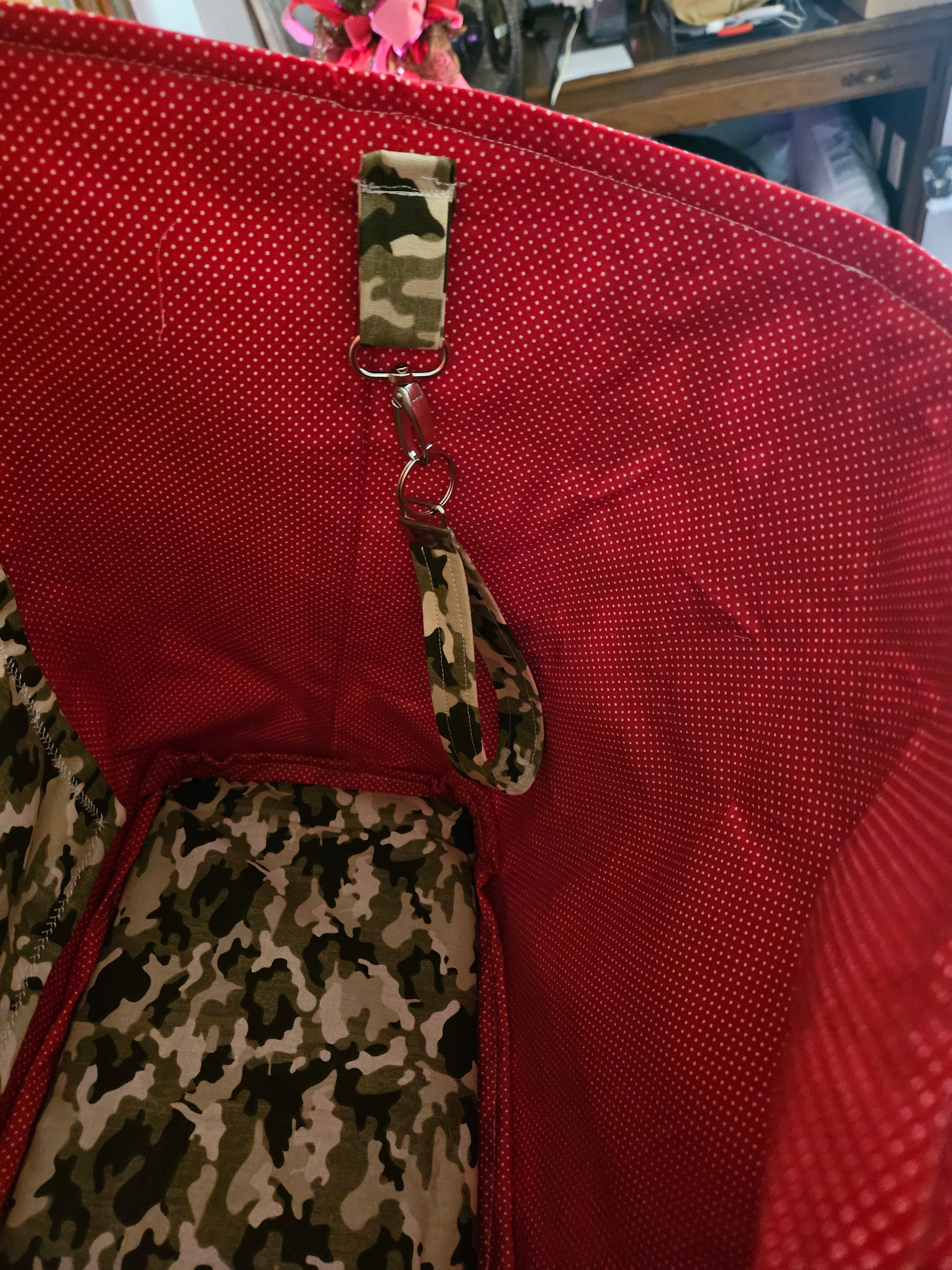 TOTE BAG, Camo with Red and white polka dots