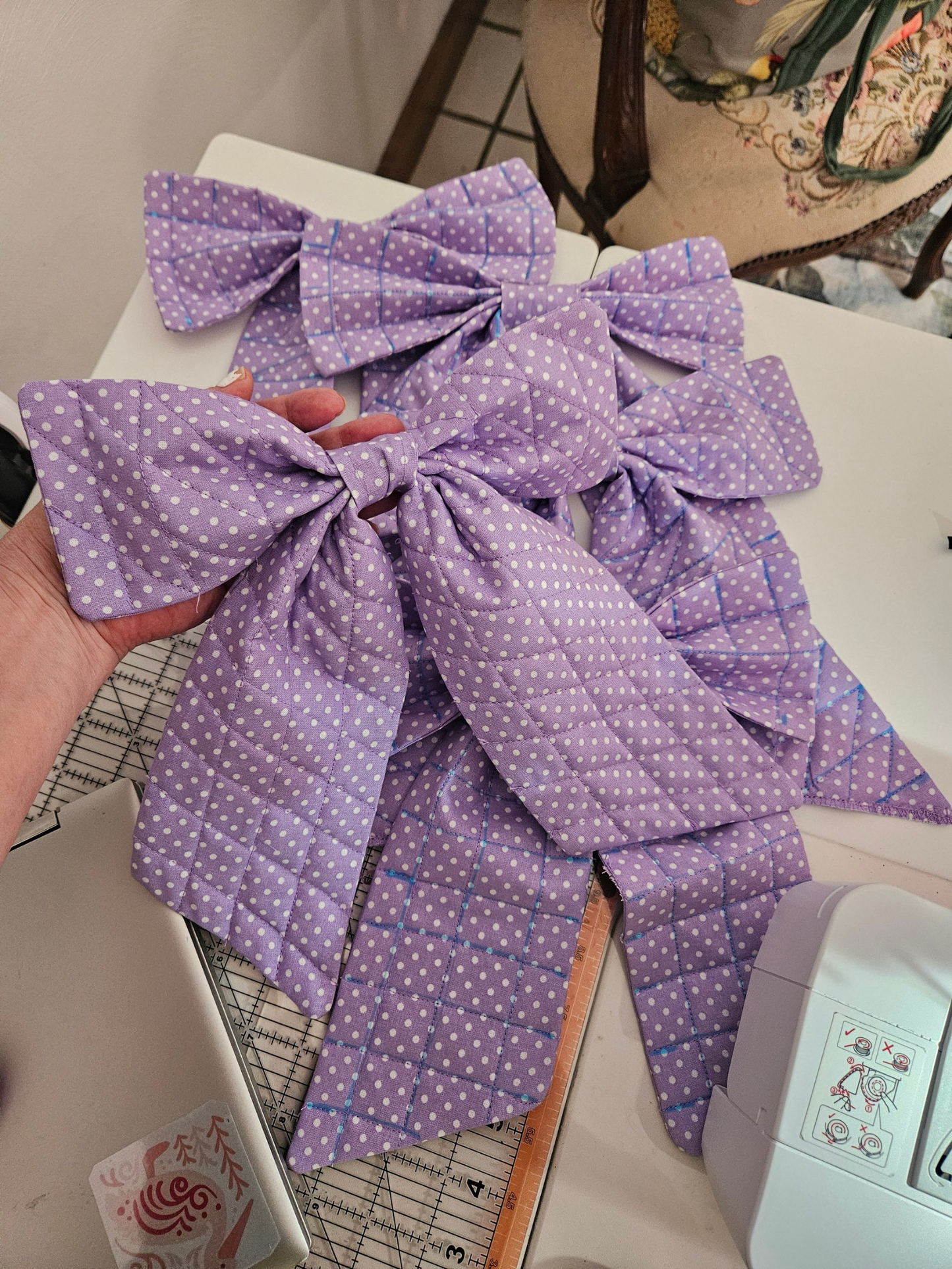 Quilted Bows, 9" (Lilac and White Polka Dots)